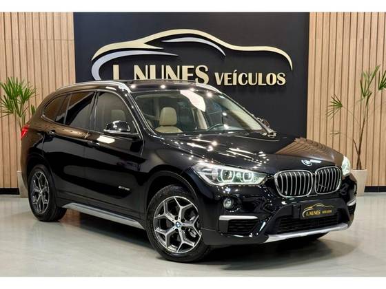 BMW X1 2.0 16V TURBO ACTIVEFLEX SDRIVE20I 4P AUTOMÁTICO BMW X1 2.0 16V TURBO ACTIVEFLEX SDRIVE20I 4P AUTOMÁTICO
